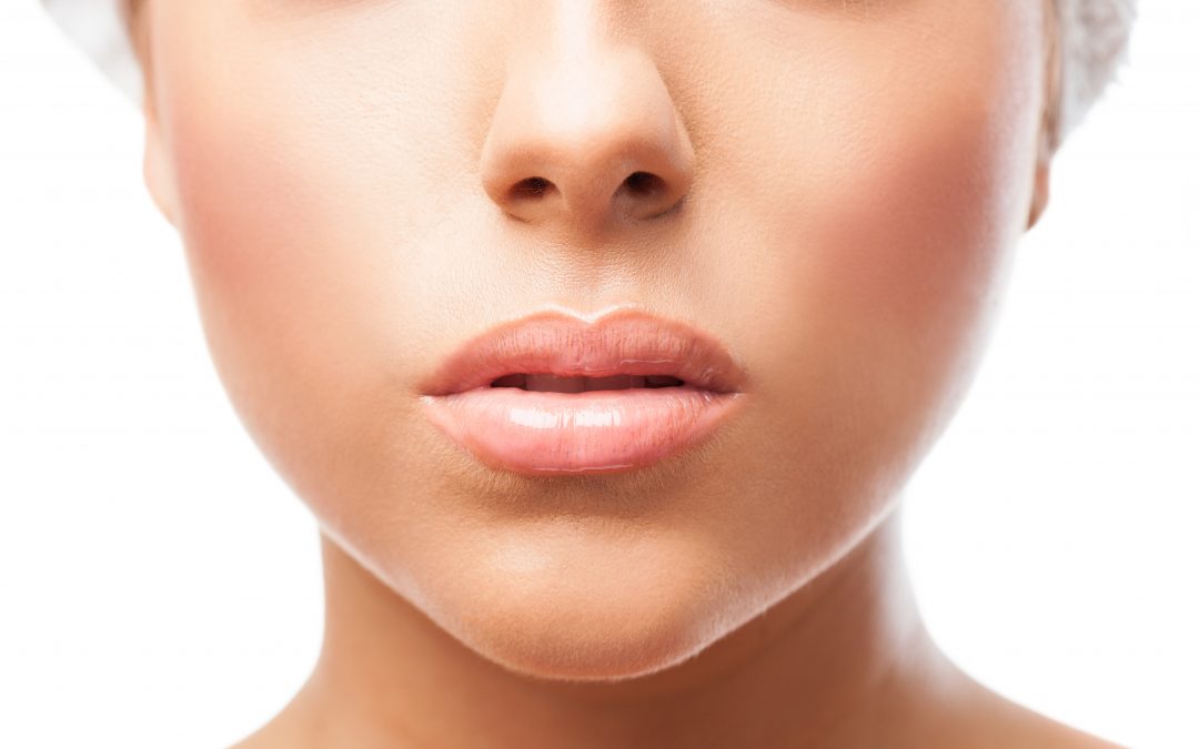 Entenda o que é o lifting facial e o que ele muda no seu rosto