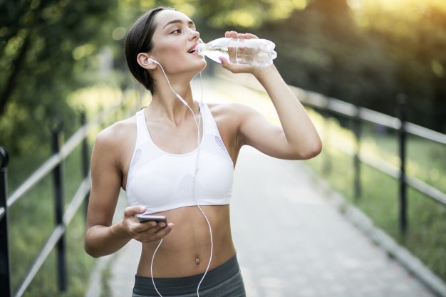 Quanto tempo esperar para fazer exercícios após uma cirurgia plástica?